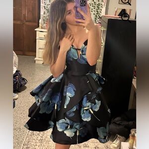 Black cocktail dress - Rachel Allan